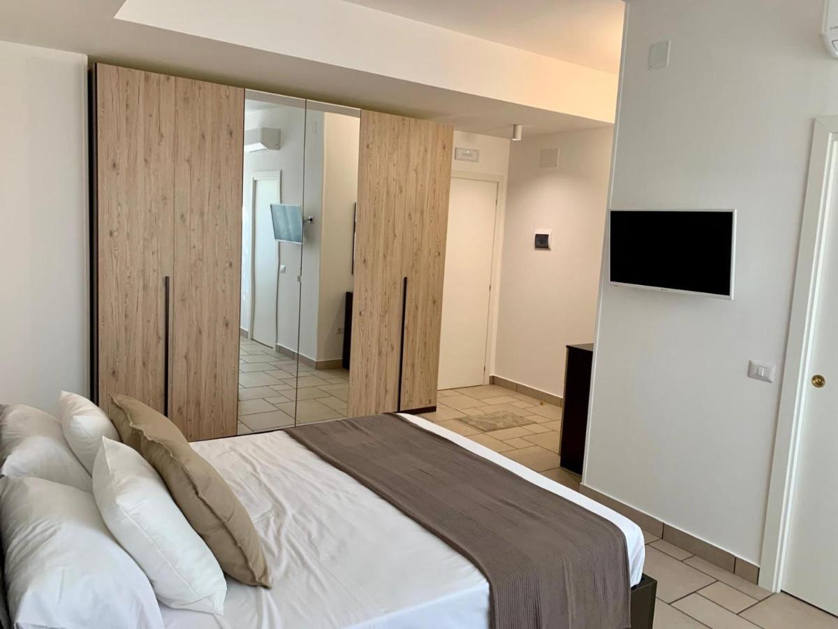Torre Dei Mori Boutique Rooms B&B Capaccio Bagian luar foto