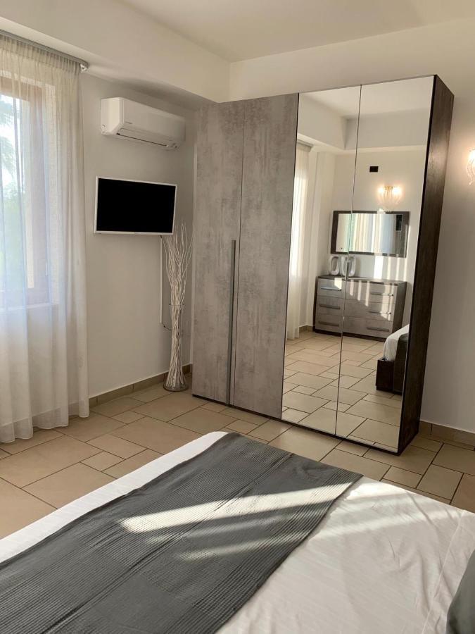 Torre Dei Mori Boutique Rooms B&B Capaccio Bagian luar foto