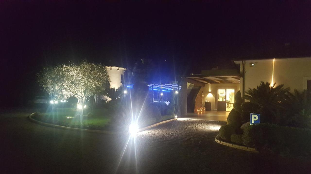 Torre Dei Mori Boutique Rooms B&B Capaccio Bagian luar foto